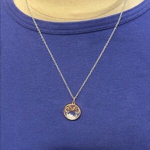 Elegant Silver and Gold Pendant Necklace